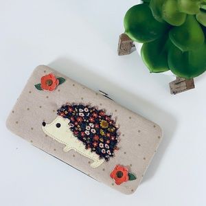 ✨Hedgehog Clutch 🦔✨